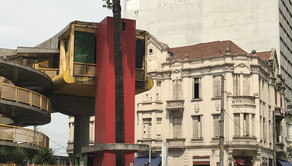 Straße mit Häusern in Sao Paulo